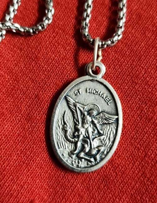 CHRISTIAN CATHOLIC Medal &24 inches chain made in Italy