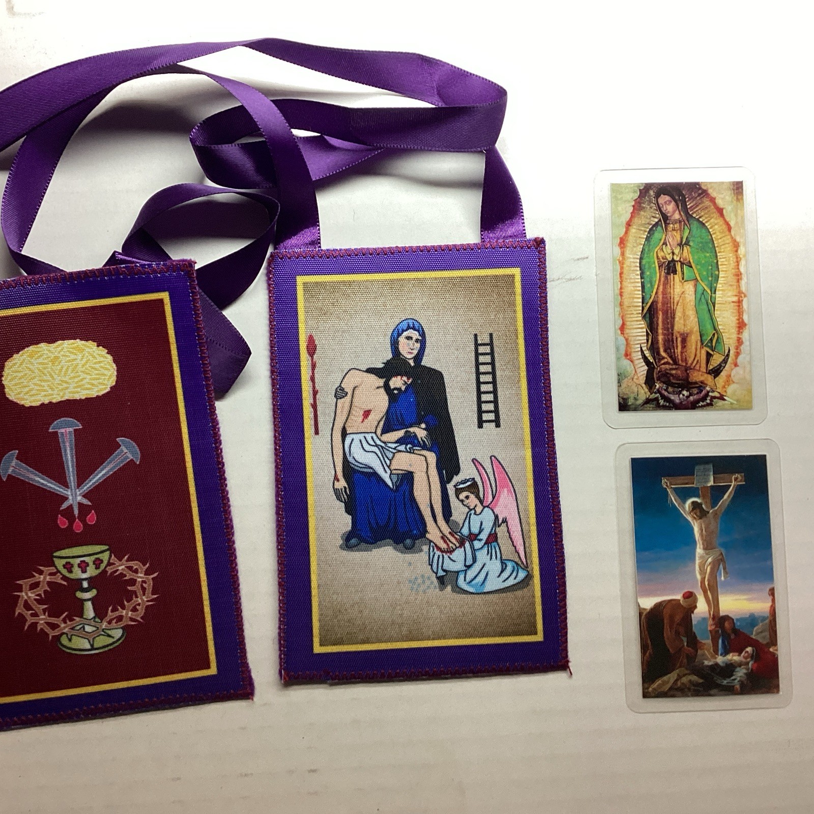 Scapulars Catholic,Purple Scapular and Holy Cards In Spanish Protection, Favors