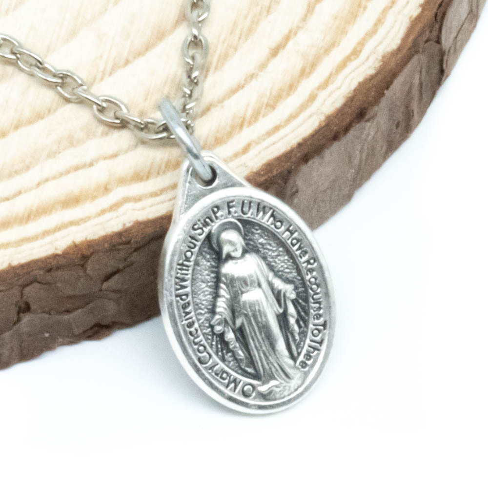 Small 3/4″ Miraculous Medal Virgin Mary Pendant Necklace Italy w 24″ Link Chain