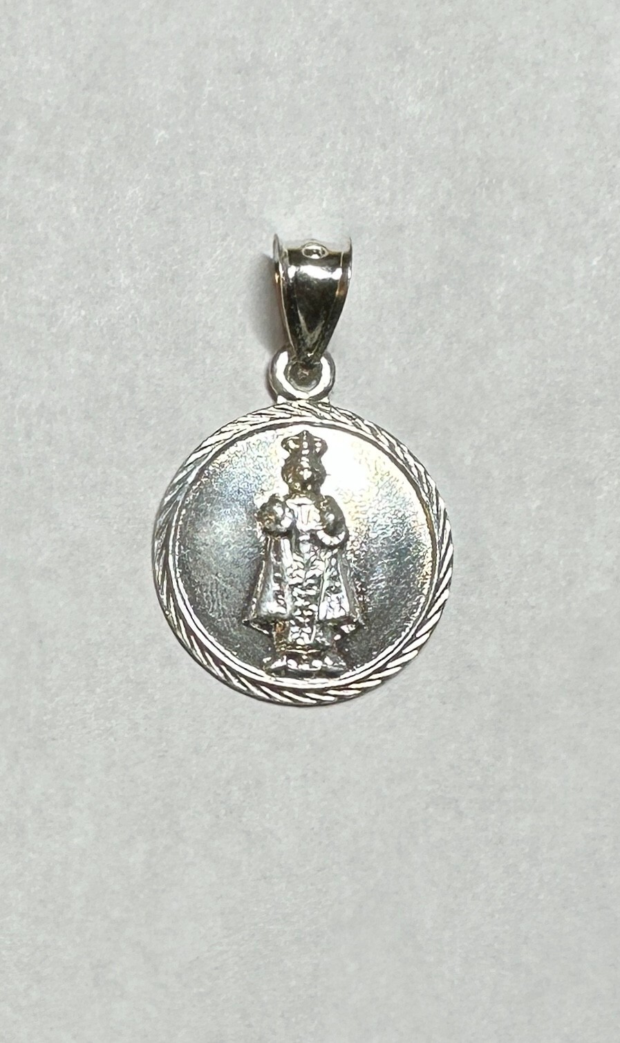 Sterling Silver 925 Holy Infant of Prague 19mm (0.75″ Diameter) Medal Pendant