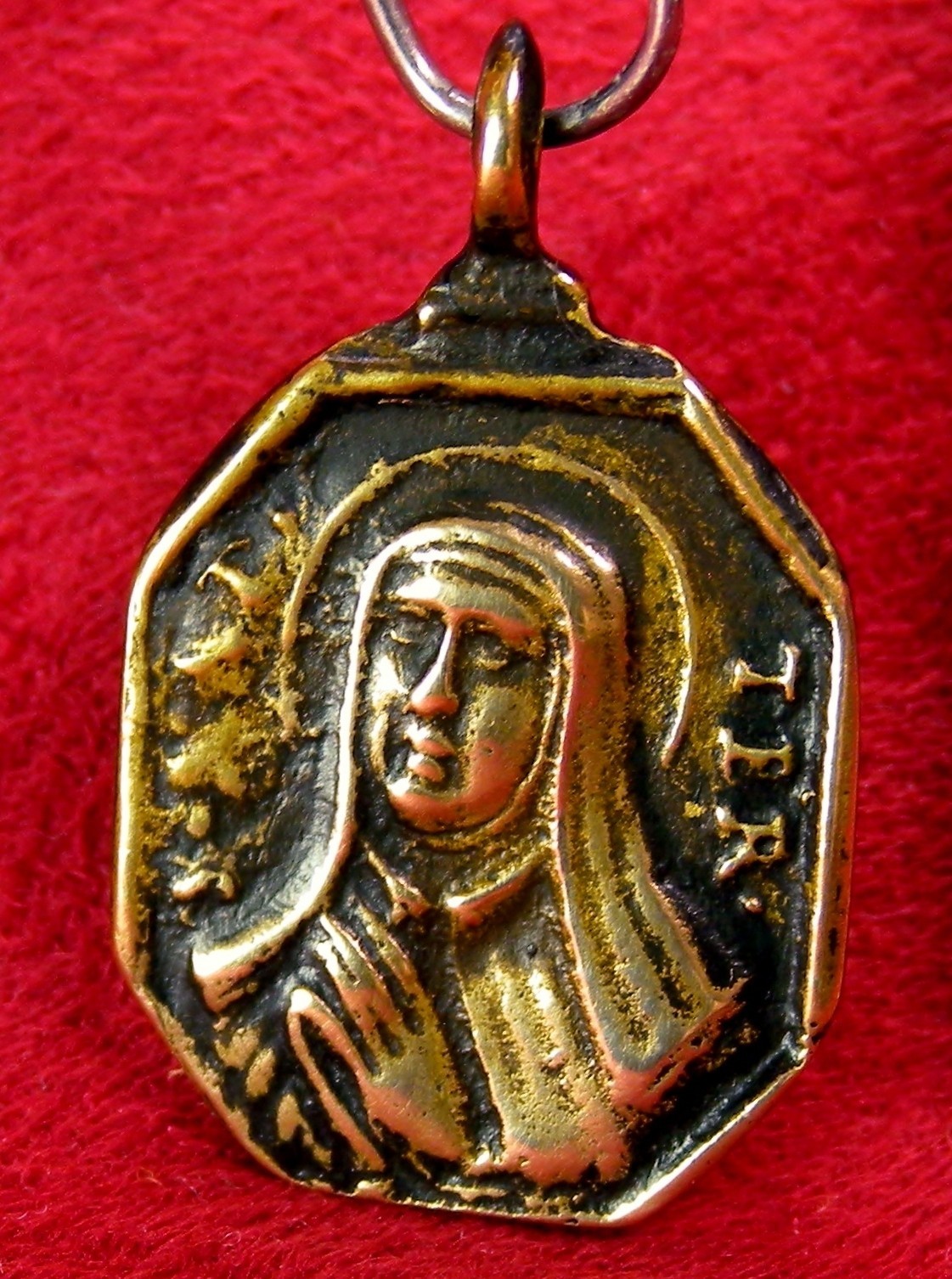 RARE ANTIQUE JOHN OF THE CROSS 1675 BEATIFICATION & TERESA OF AVILA ROSARY MEDAL