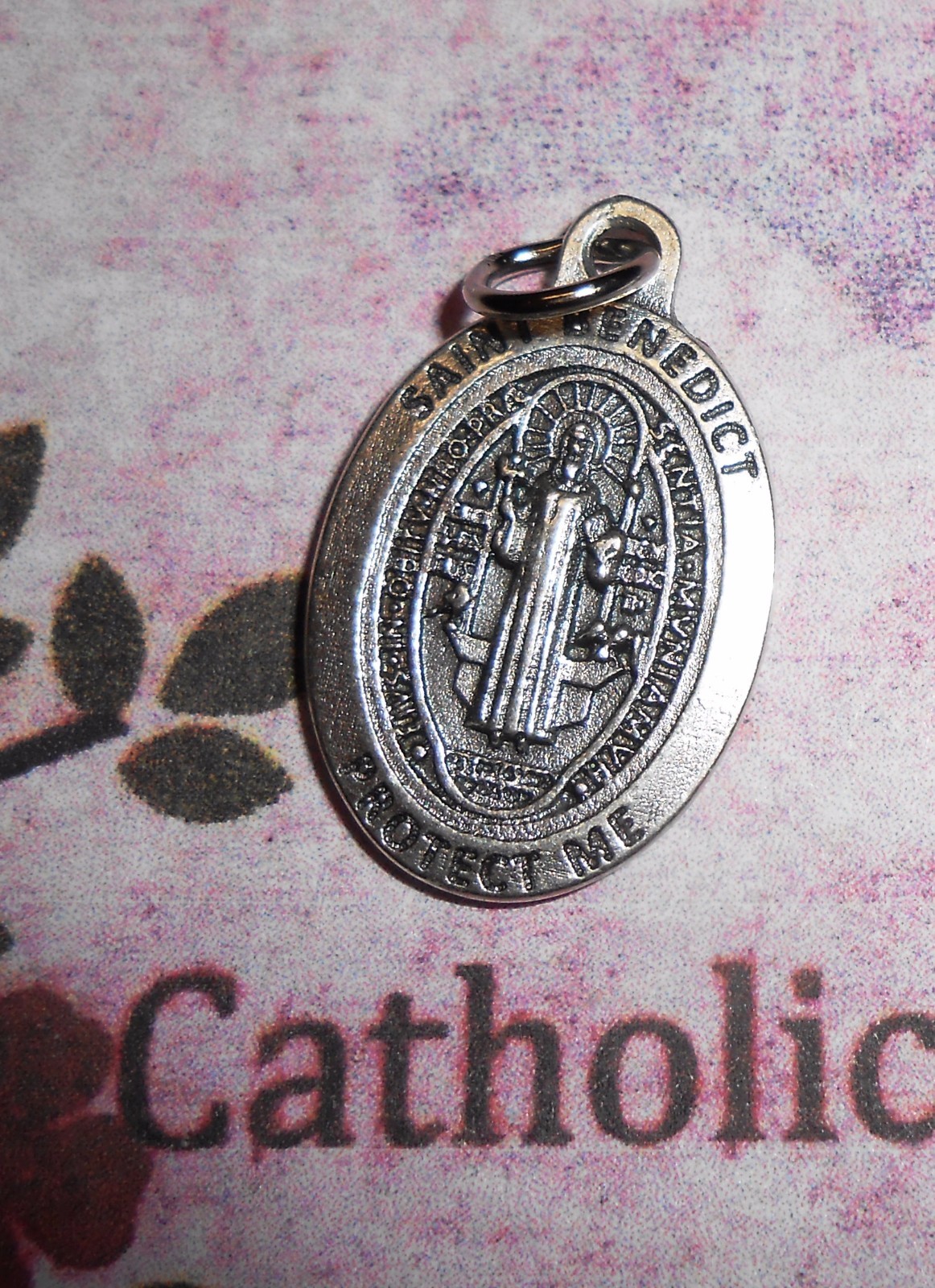 Medalla De San Benito – St Benedict – Premium Oval Silver tone OX 1″ Medal