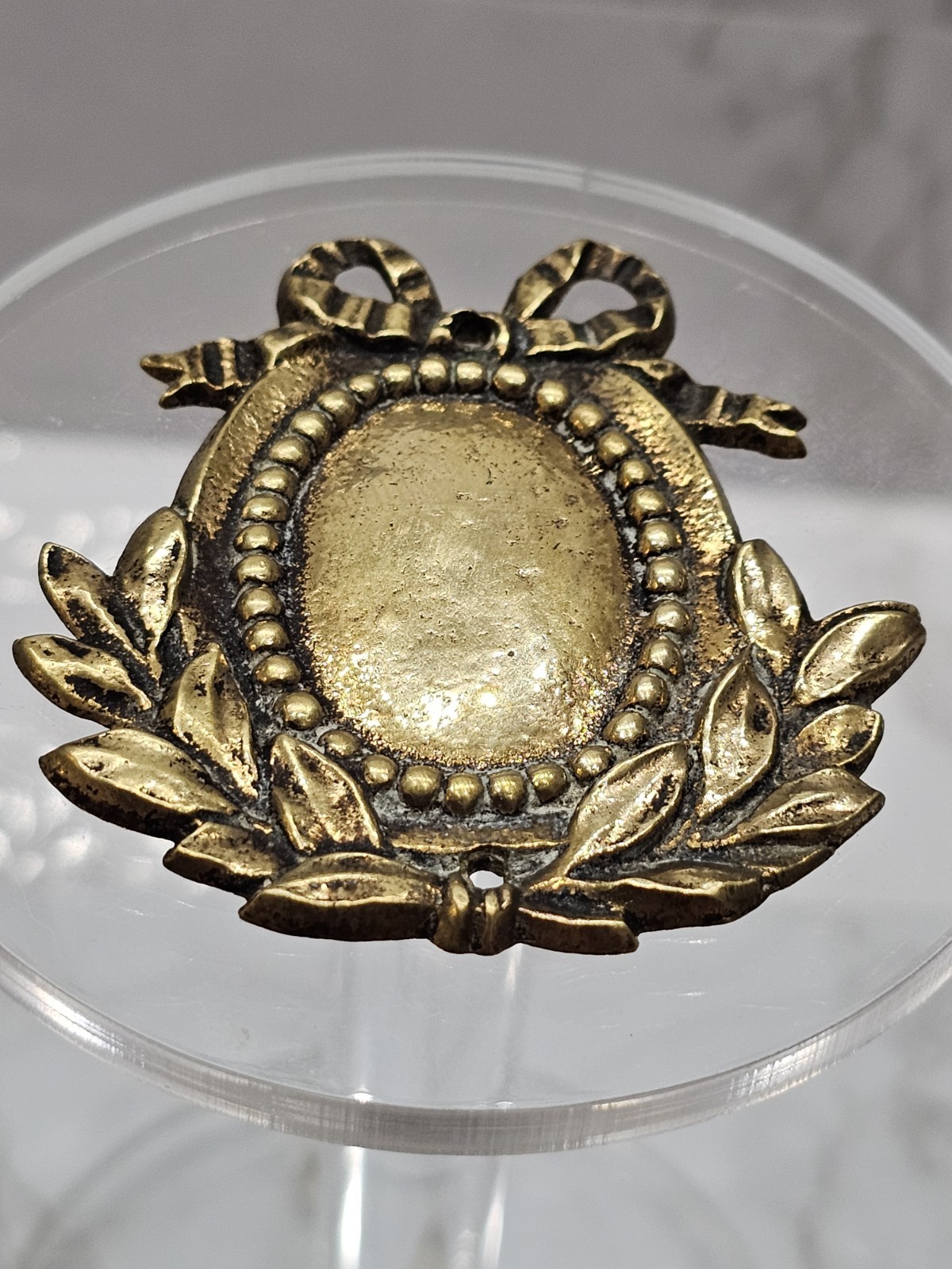 Antique Metal Gold Tone Gold Plated Pendant Medal Engrave Able Gift Beauty HTF