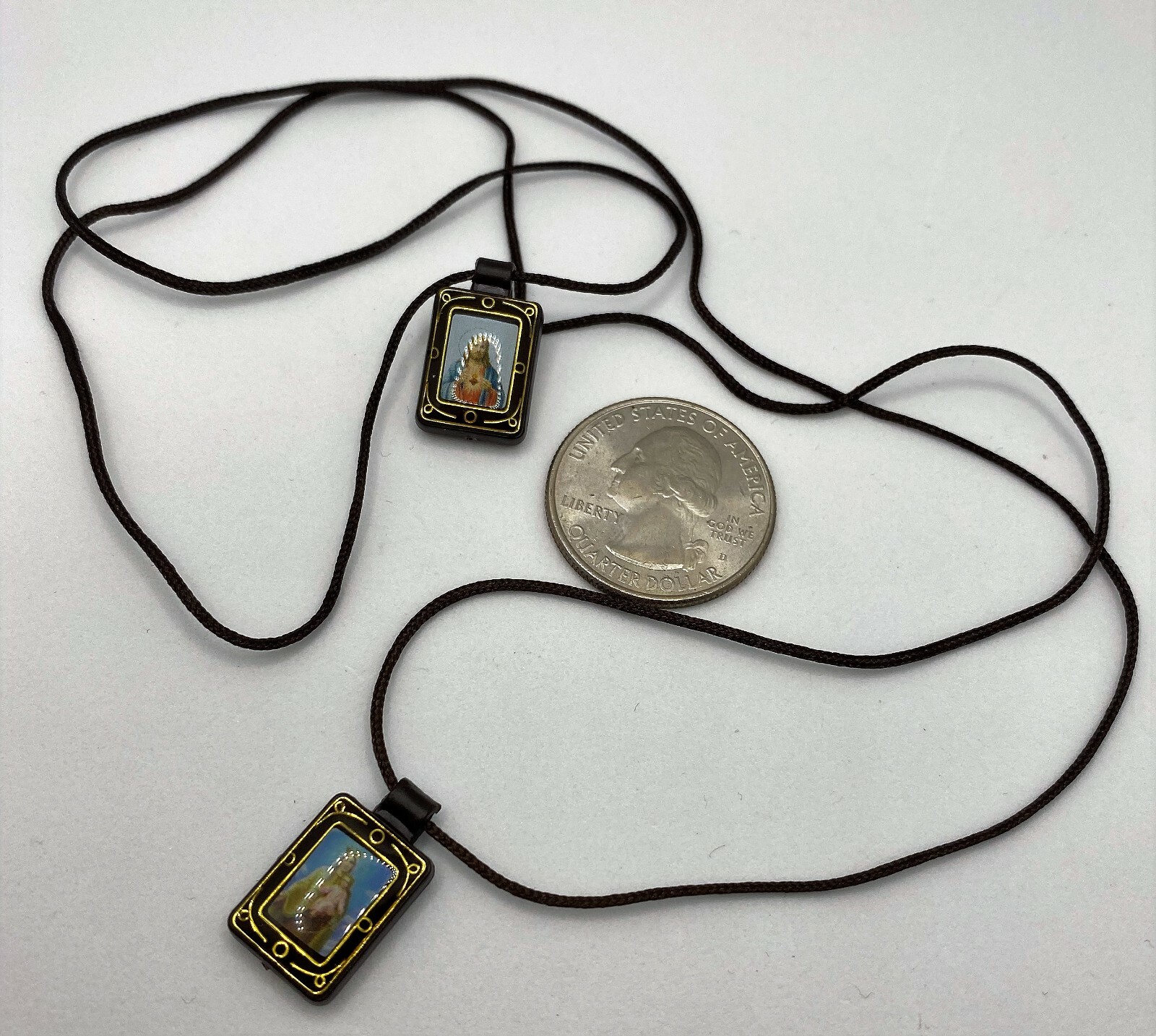 Sacred Heart and Our Lady of Mt. Carmel Moulded Scapular – 1/2″ H, 14-1/2″ L