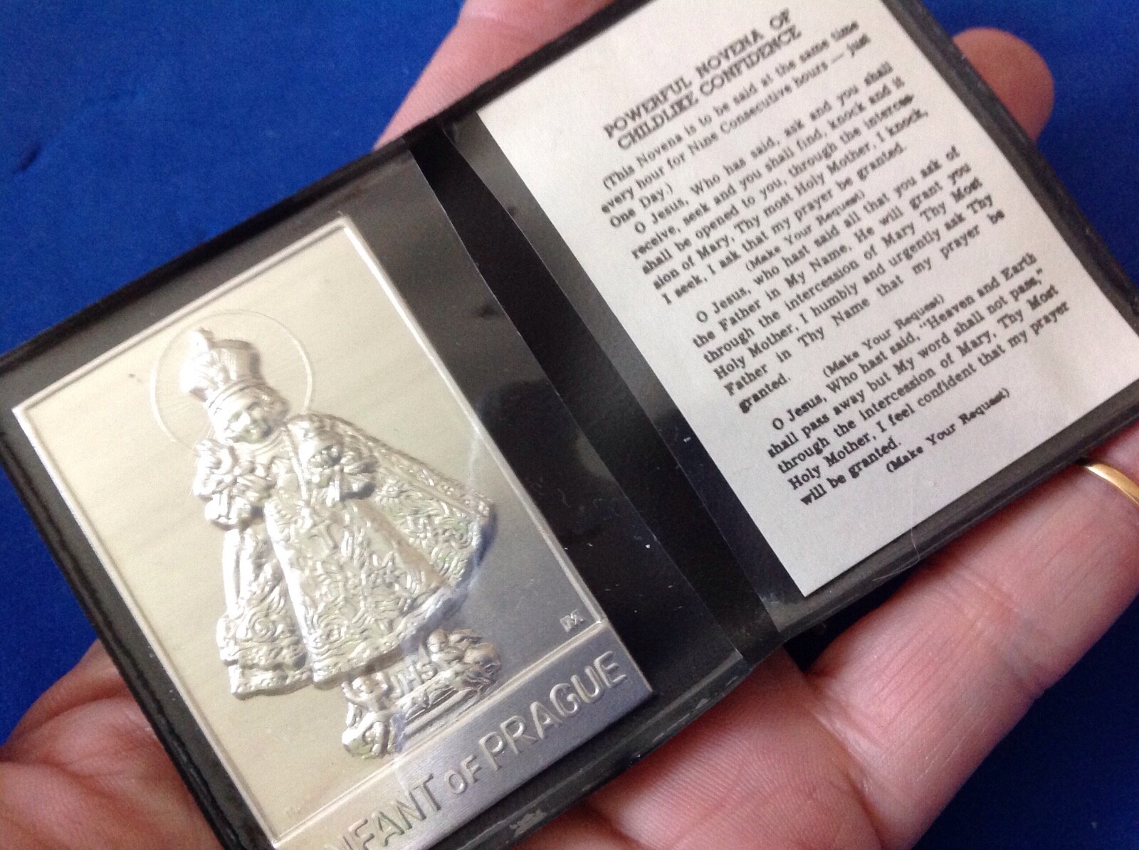 HOLY INFANT OF PRAGUE Silver Metal Saint Plaque Folder Pocket Catholic Icon