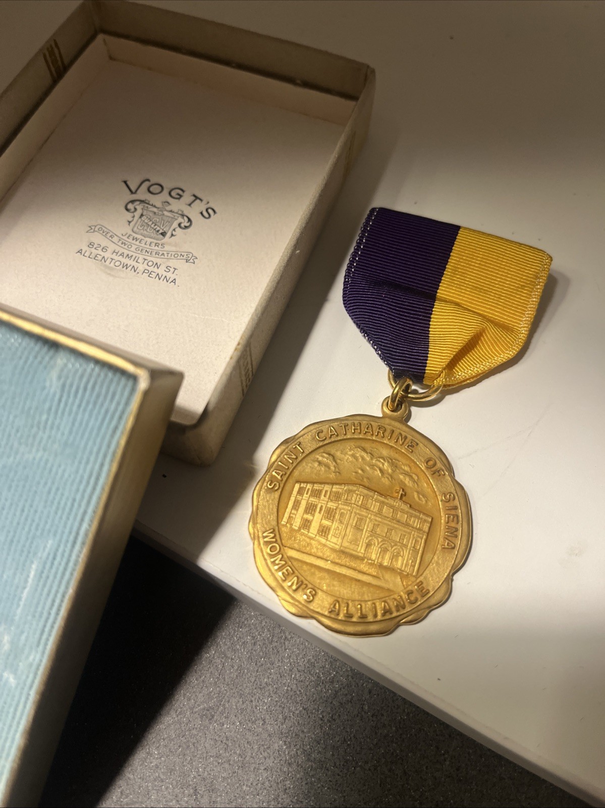 W&H CO SAINT CATHERINE OF SIENNA WOMENS ALLIANCE ANTIQUE MEDAL OF HONOR PENDANT