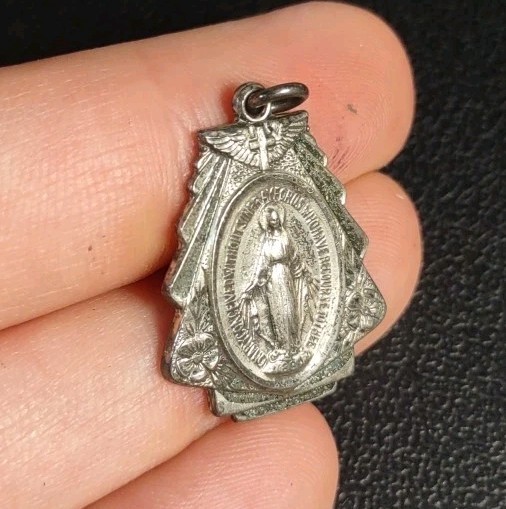 5.8 Grams HMH Vintage Saint Mary Medal Sterling Silver 925 Charm