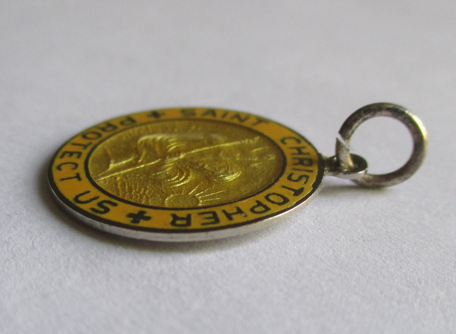 7/8in VINTAGE STERLING SILVER YELLOW ENAMEL SAINT CHRISTOPHER MEDAL PENDANT