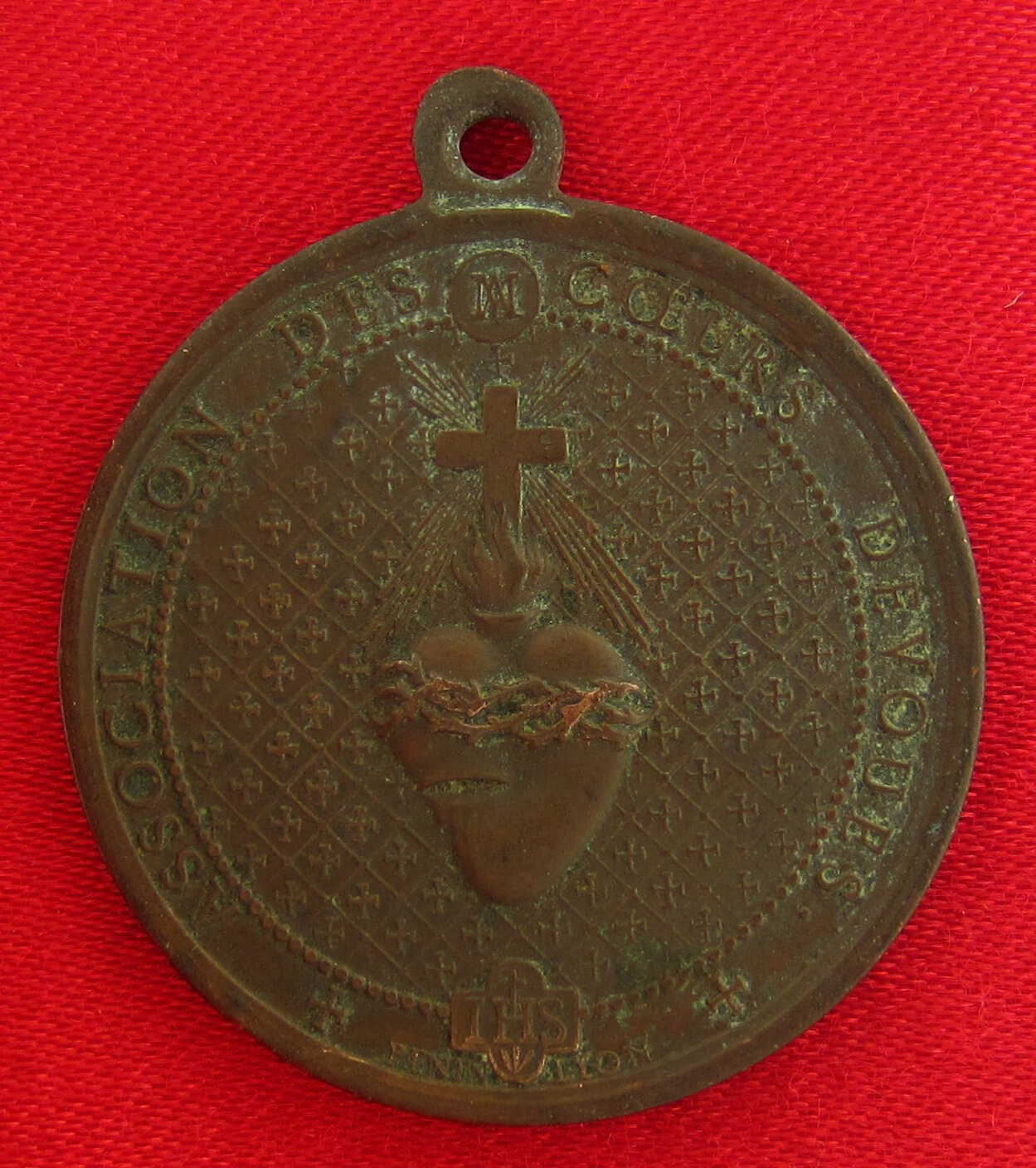 Antique JESUS SACRED HEART Medal ASSOCIATION OF DEVOTED HEARTS Medal PENIN LYON