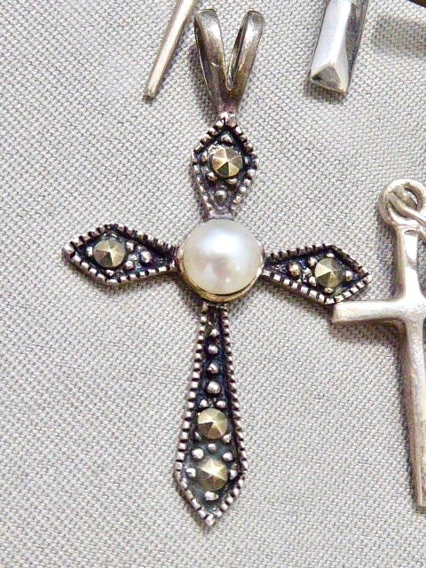 (10) VINTAGE STERLING SILVER RELIGIOUS CROSS PENDANTS OR CHARMS STAMPED STERLING