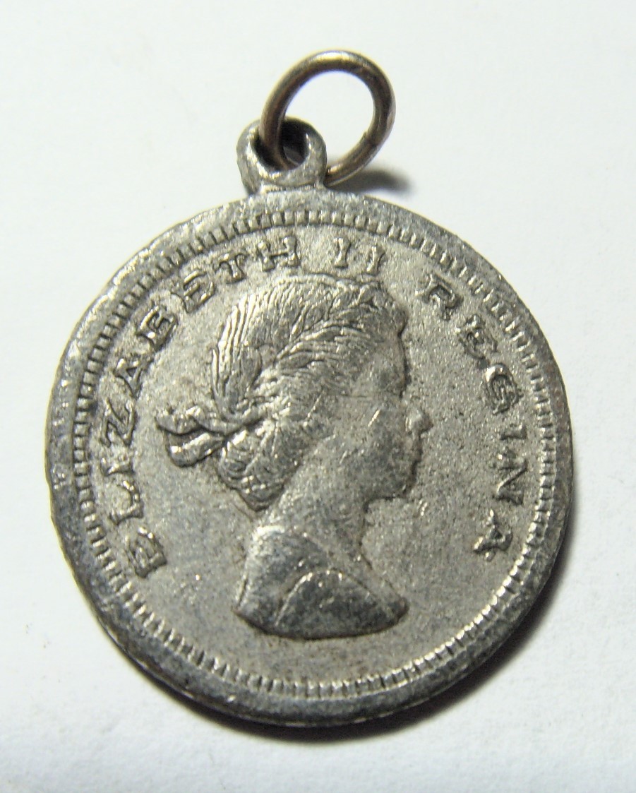 1950s antique silver tone metal Queen Elizabeth ii crown pendant 54436