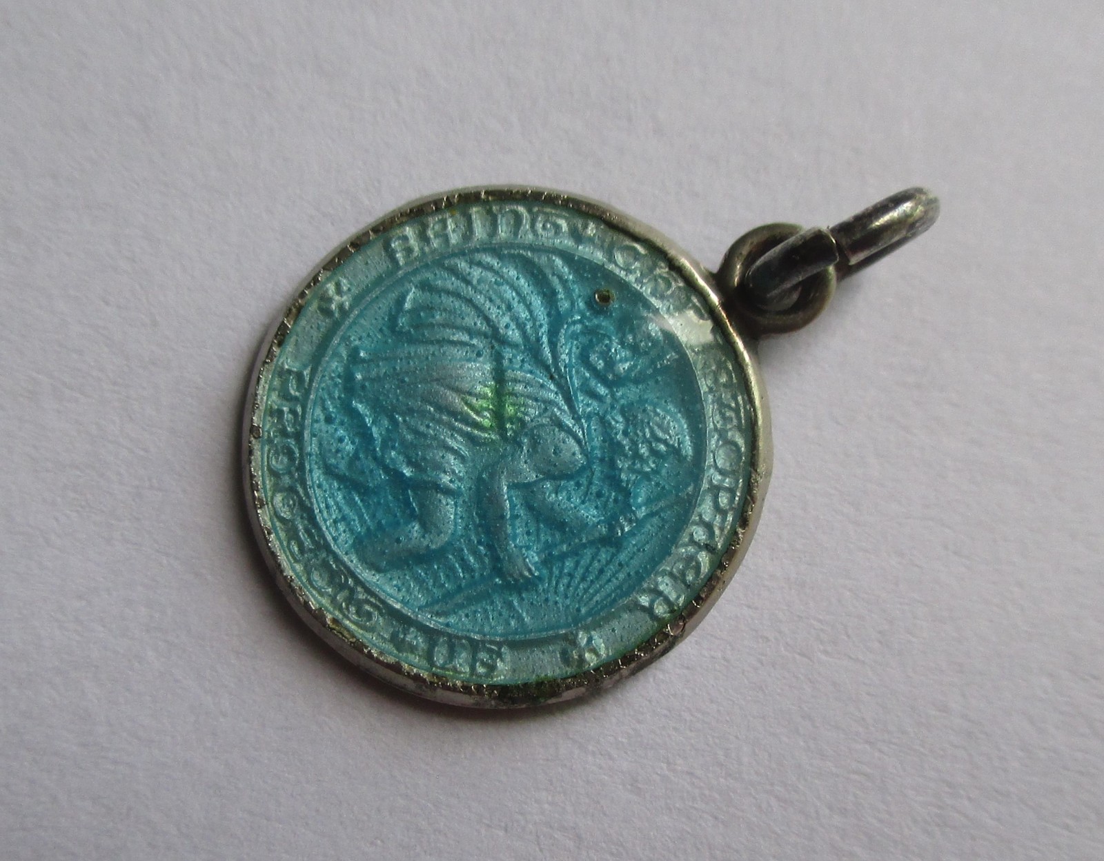 5/8in TINY VINTAGE STERLING SILVER BLUE ENAMEL SAINT CHRISTOPHER MEDAL CHARM
