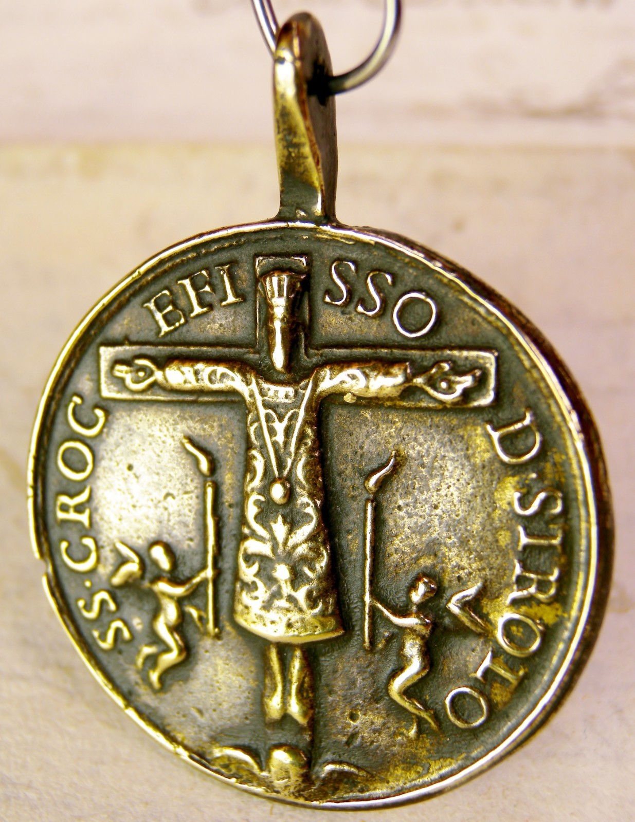 ANTIQUE 18TH CENTURY MIRACULOUS SIROLO CRUCIFIX & SACRED HOUSE OF LORETO MEDAL