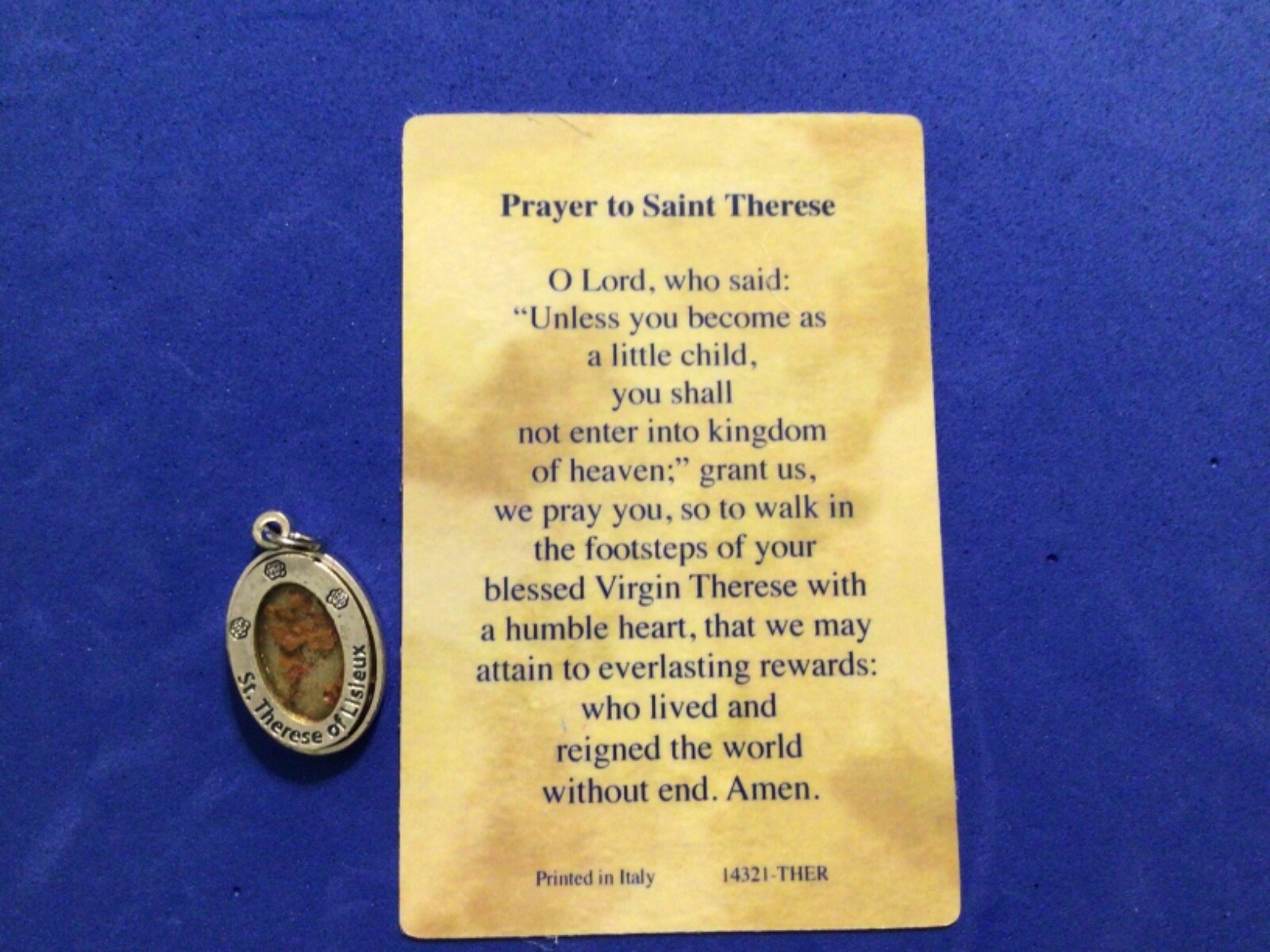 St THERESE of Lisieux Saint Medal with Relic Holy Card Medal Roses 1″ Italy