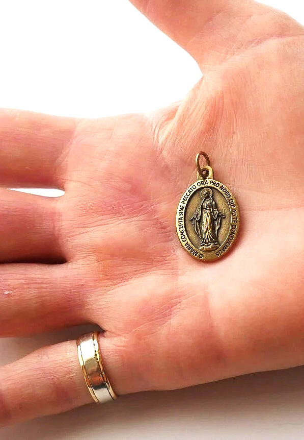 Miraculous 7/8″ x 5/8″ Brass Tone Medal (LATIN INSCRIPTION)