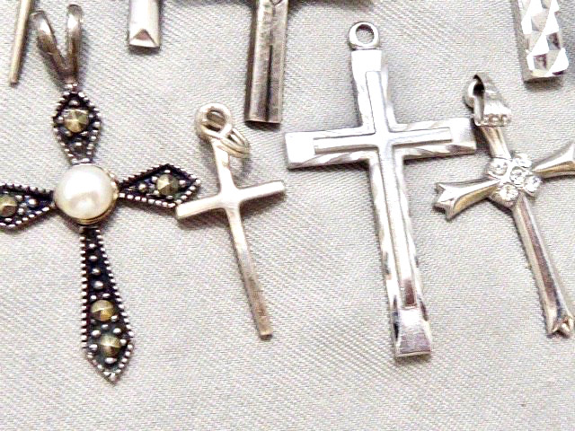 (10) VINTAGE STERLING SILVER RELIGIOUS CROSS PENDANTS OR CHARMS STAMPED STERLING