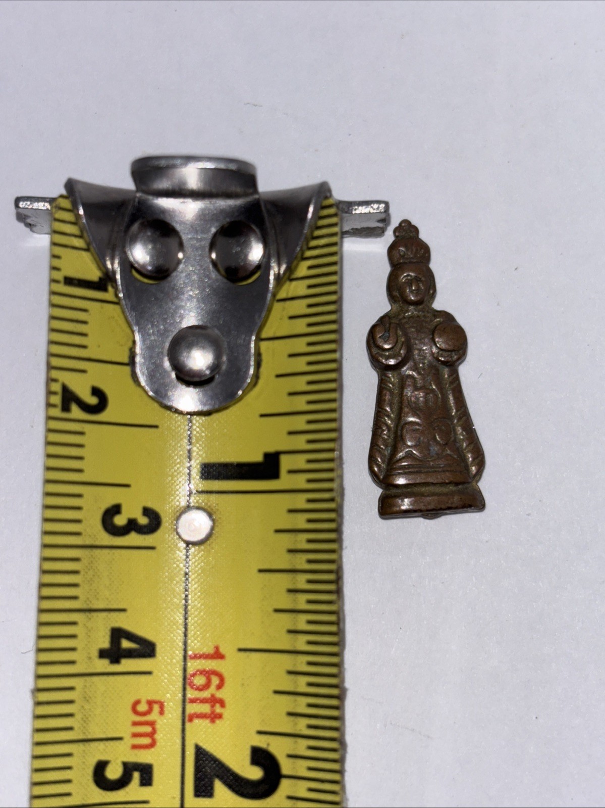 Infant of Prague Baby Jesus Christ Gold Toned Medal 1″ Pocket Saint Vintage