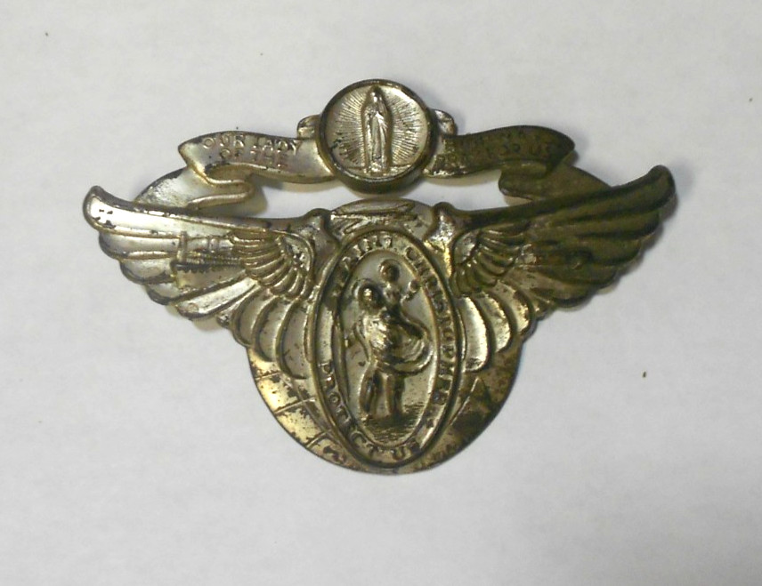 VINTAGE ST CHRISTOPHER MEDAL PROTECT US OUR LADY OFTHE HIGHWAY’S VISOR CLIP LOOK