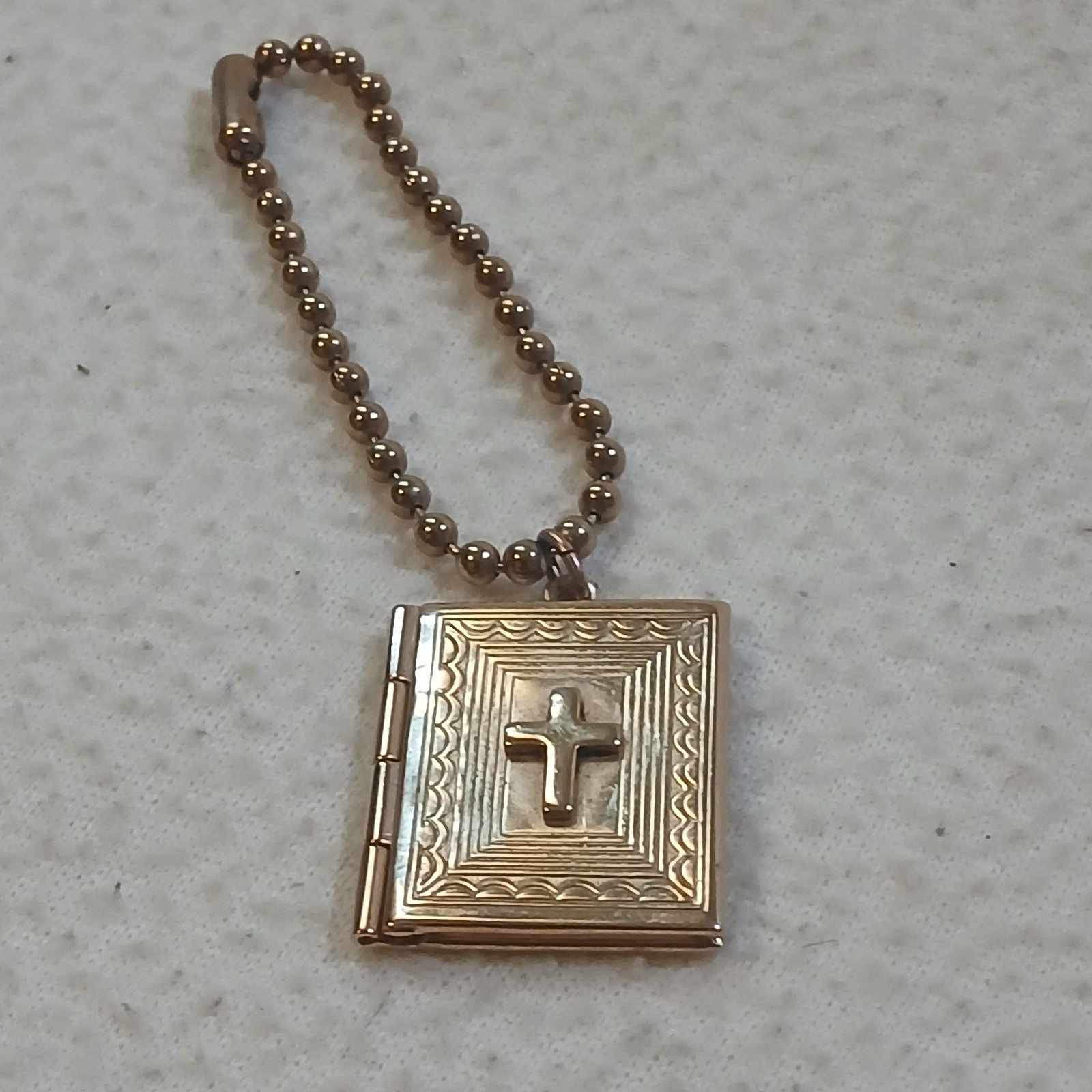 Locket Gold Toned Elevated Cross Medal Vintage Great Condition