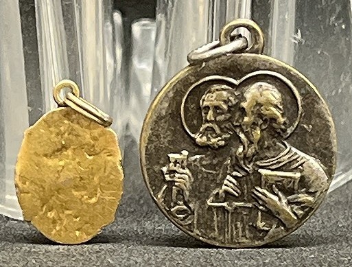 Italy 1920´ old lot x2 St. Sebastian, St Peter & Paul, Mary Help, gold the small