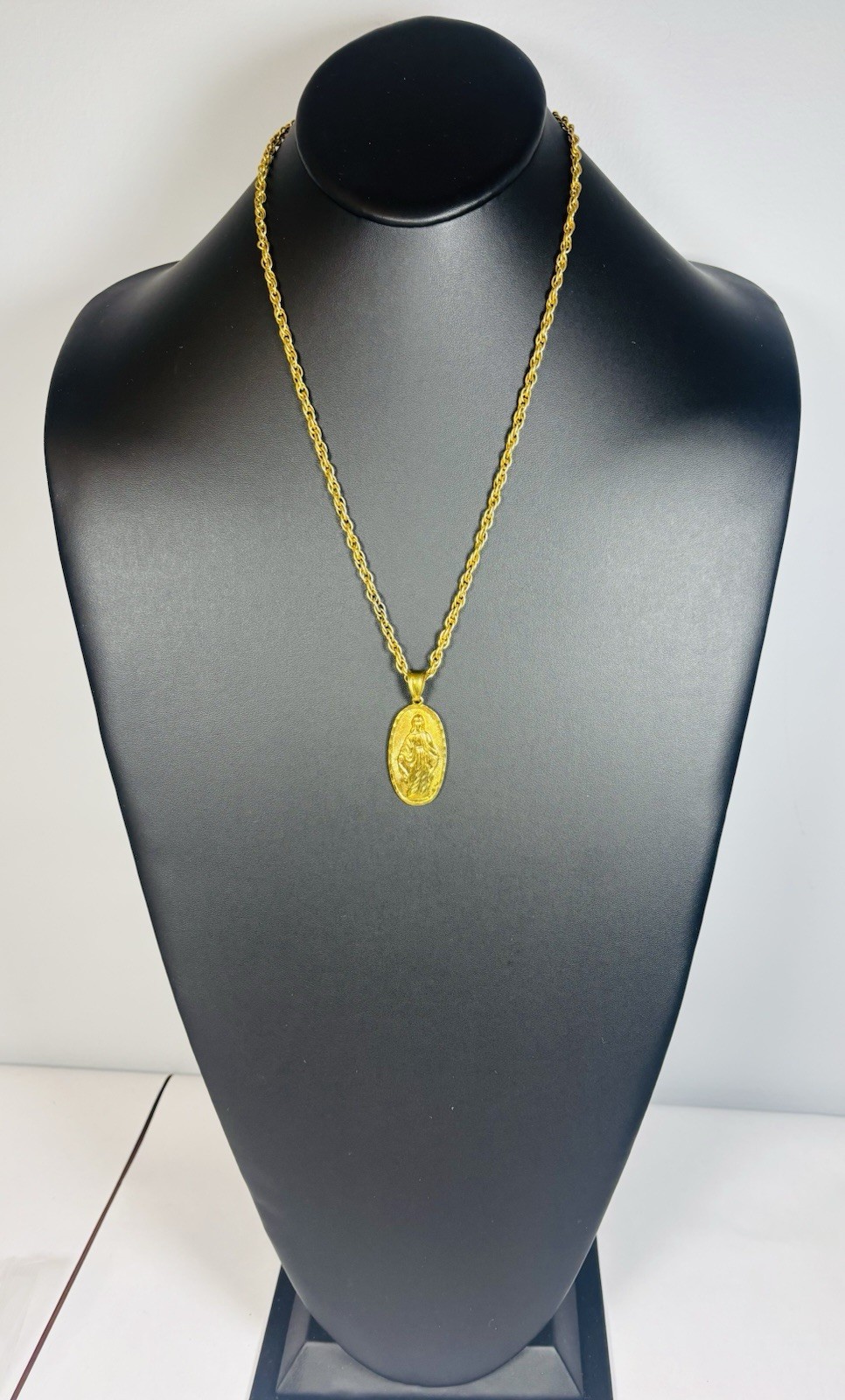 LARGE MIRACULOUS MEDAL VIRGIN MARY 18k YELLOW GOLD PLATED PENDANT NECKLACE 24”