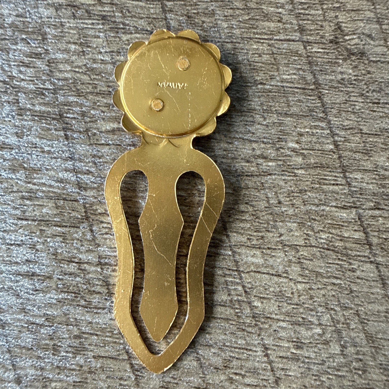 Vintage Praying Hands Bookmark Gold Tone Medal Made In Taiwan Christian