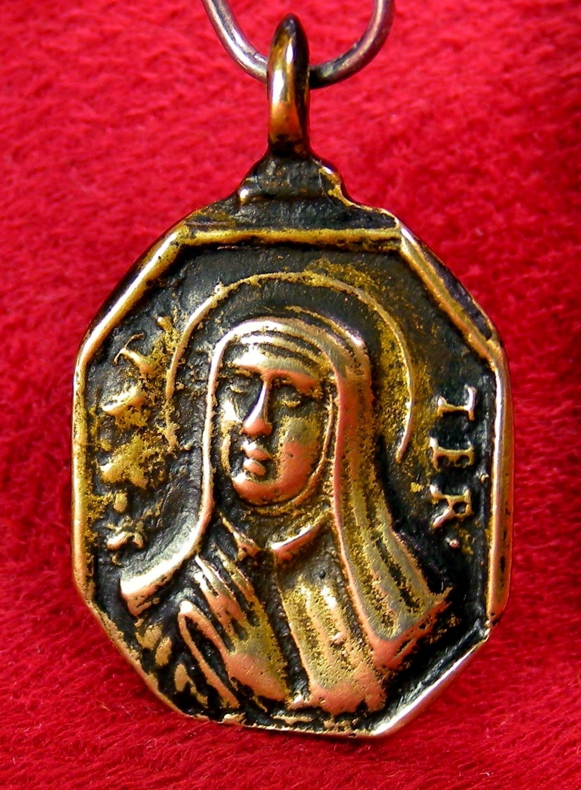 RARE ANTIQUE JOHN OF THE CROSS 1675 BEATIFICATION & TERESA OF AVILA ROSARY MEDAL