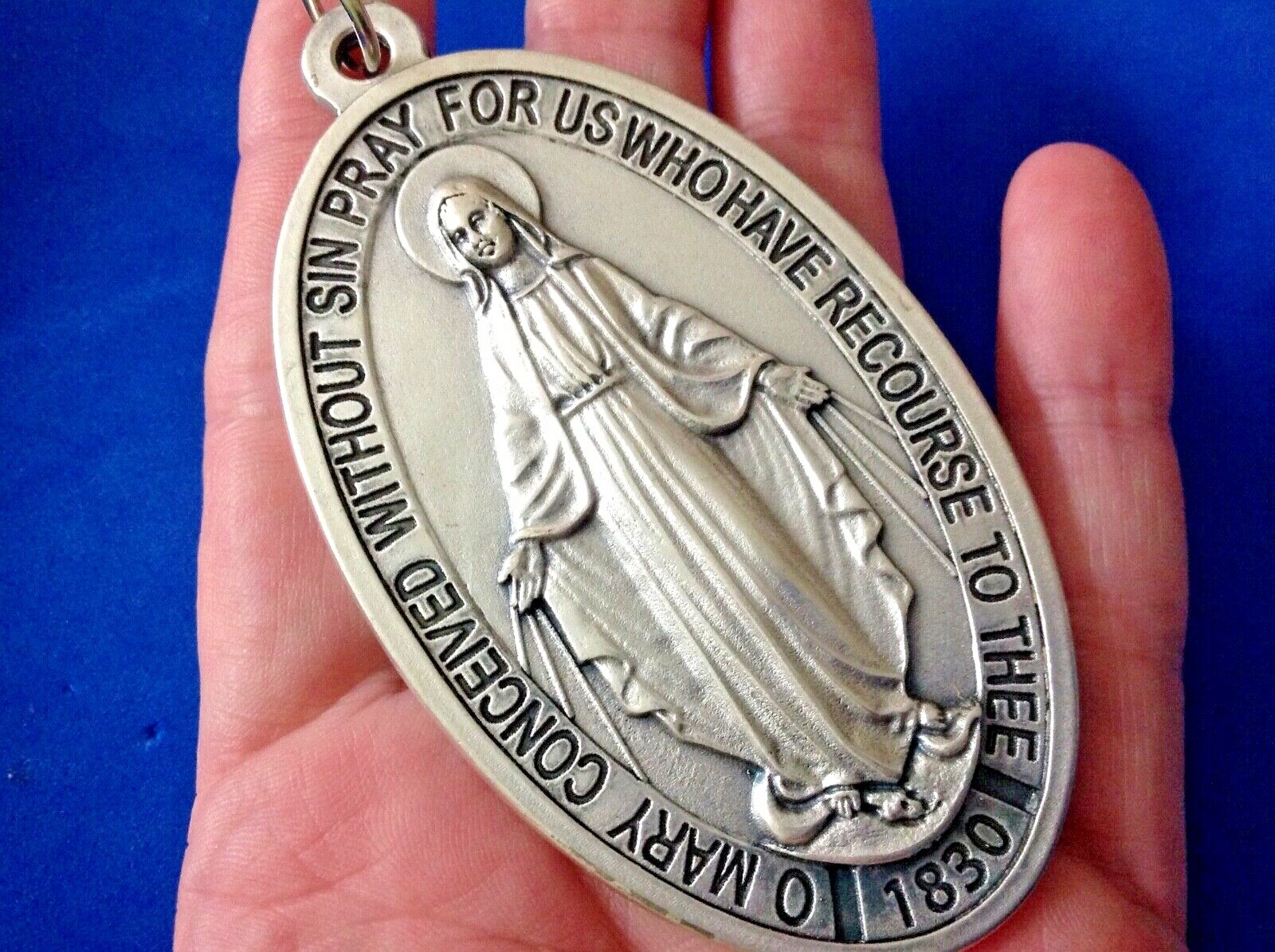 Large VIRGIN MARY MIRACULOUS Devotion Medal 3-1/2″ Saint Medal Italy Twin Hearts