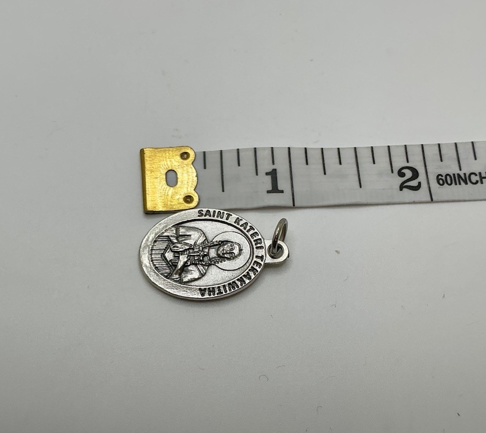 Saint Kateri Tekakwitha Italian Silver Tone OX 1 inch Die-Cast Medal Pendant 3g