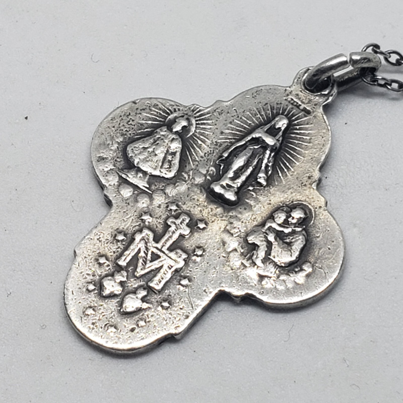 Vintage Sterling Silver Multi-Saint Scapular Medal + 18″ Neckchain