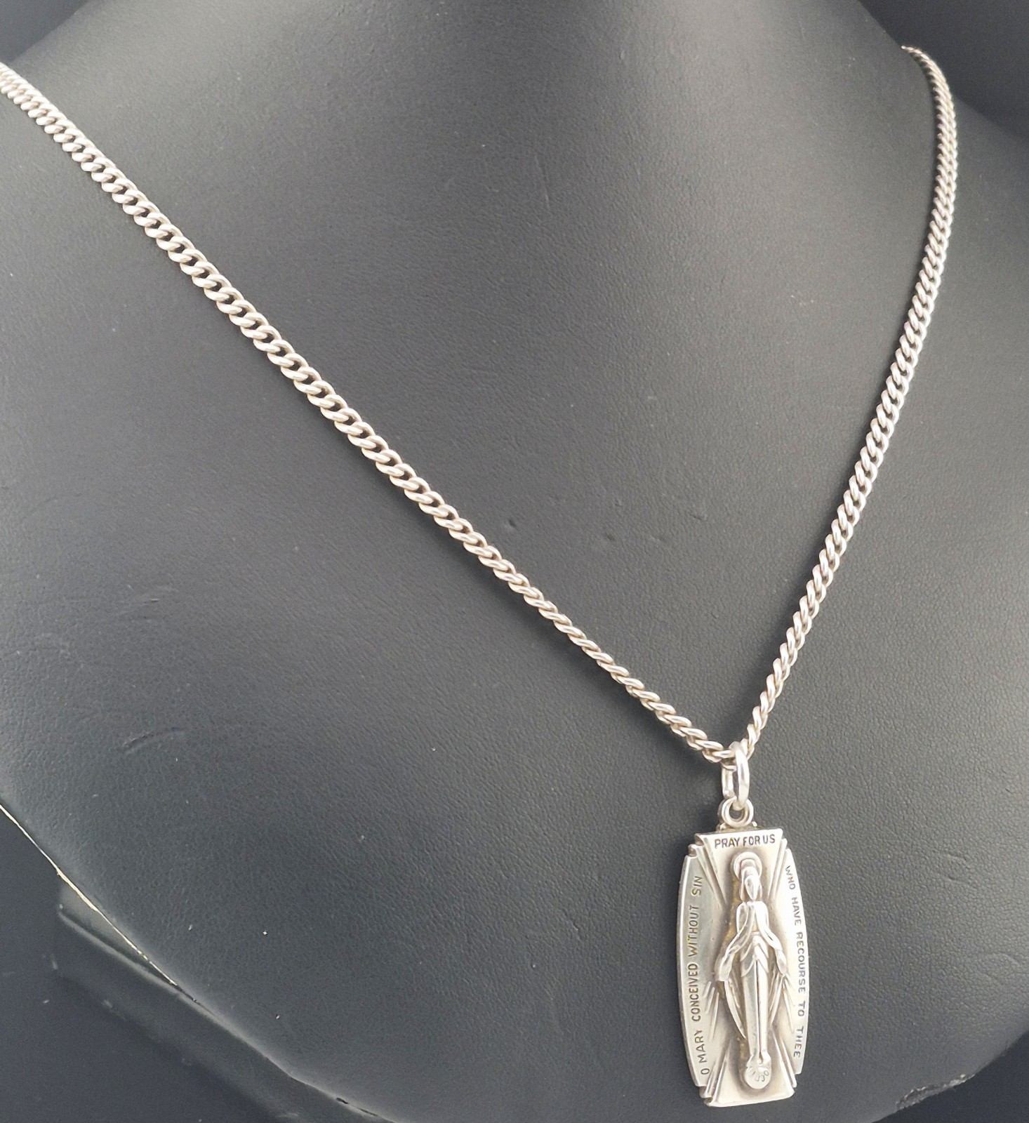 Vintage Holy Mary Creed Sterling Silver Charm Medal Pendant 25″ Chain Necklace