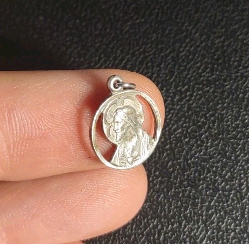 1.2 Grams Vintage HMH Jesus Medal Sterling Silver 925 Religious Holy Nazareth