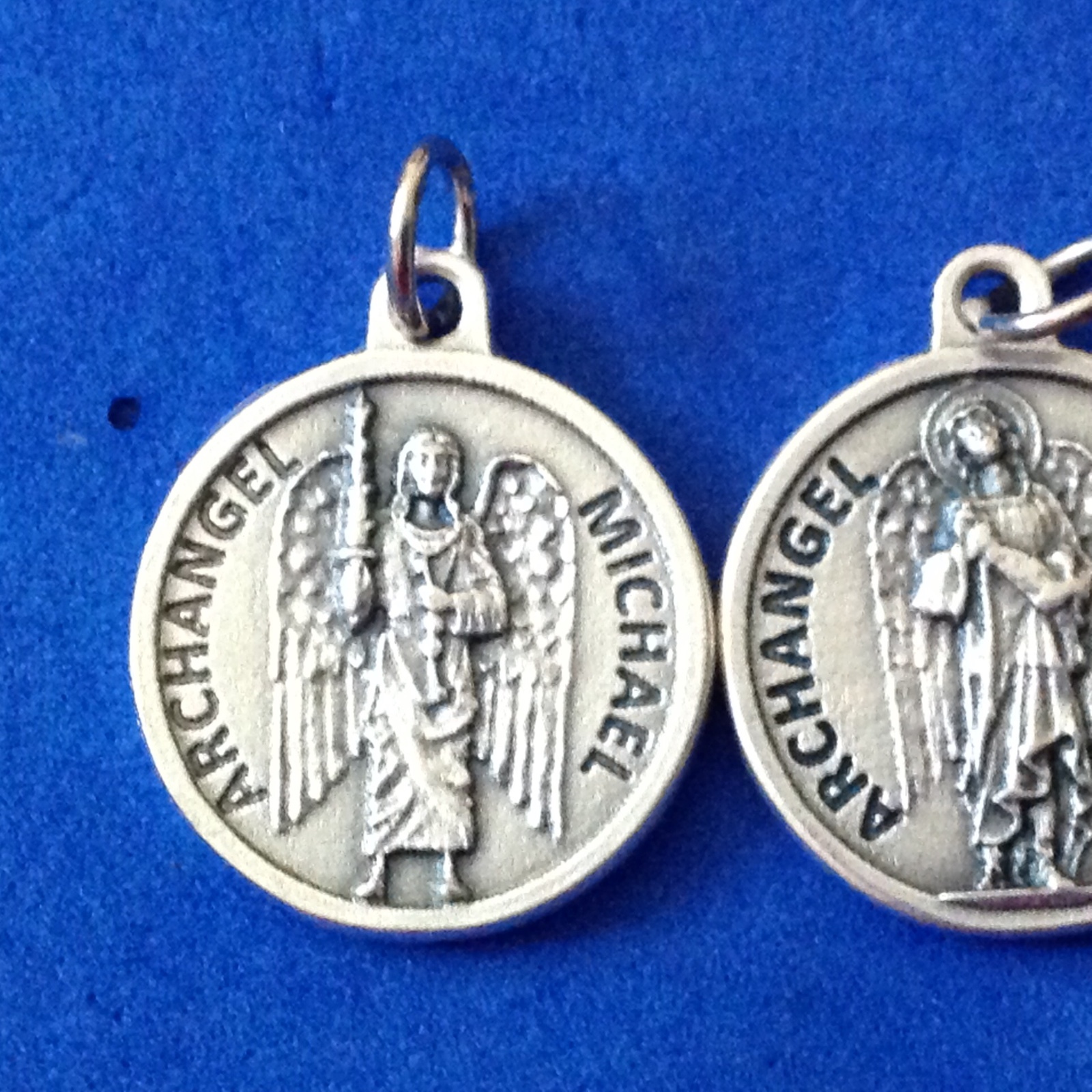 Lot 4 Archangel St Medals Michael Gabriel Raphael Guardian Angel Saint Italy