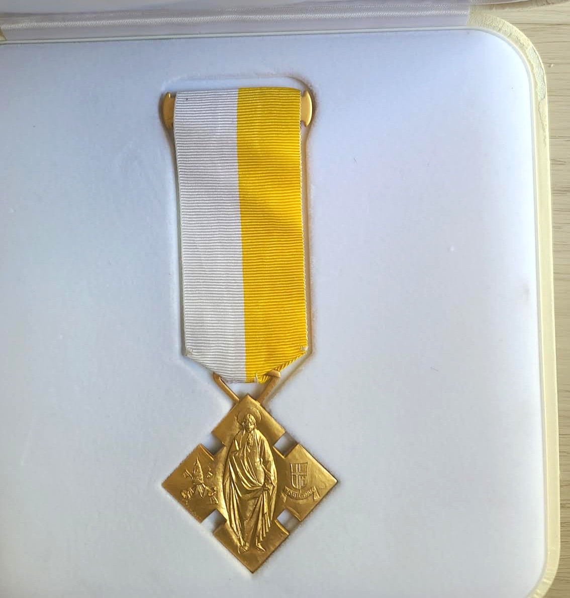 Benemerenti Medal Pope John II 1979-2005 Artist Enrico Manfrini Vtg Catholic