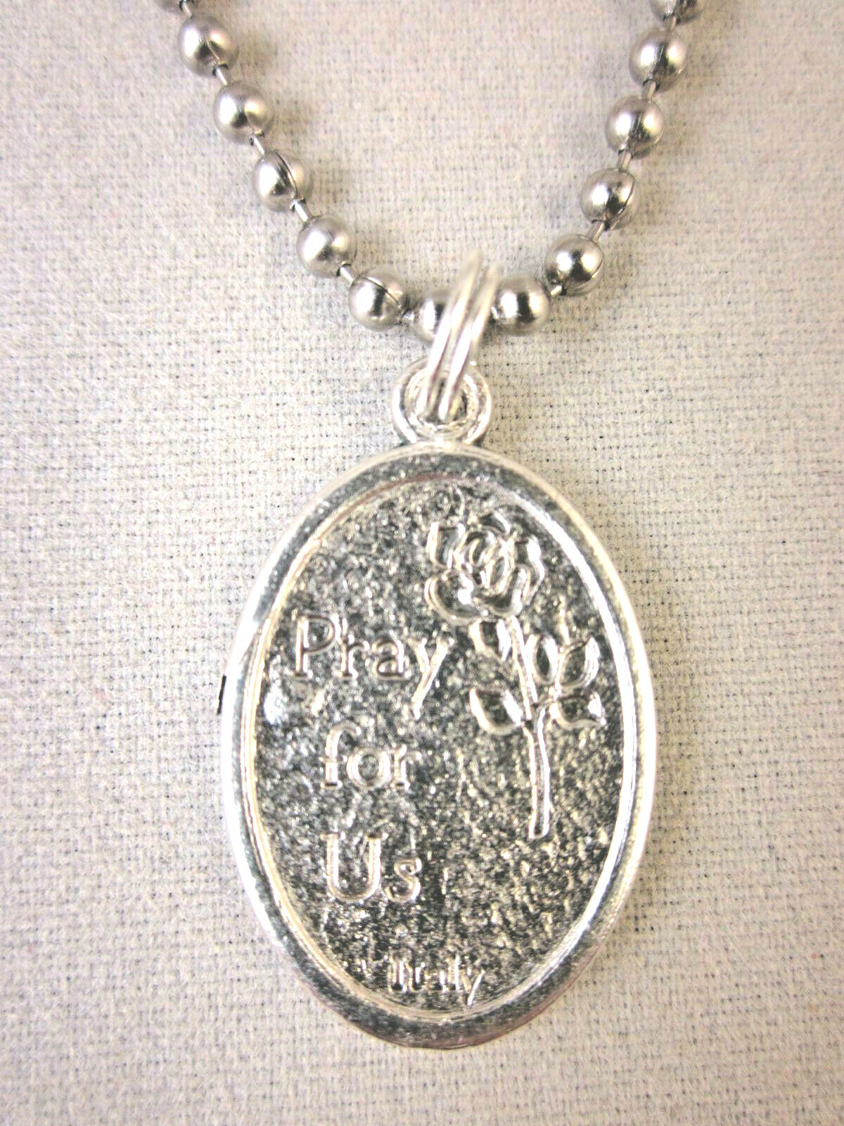 Sacred Heart of Jesus Medal Italy Pendant Necklace 24″ Stainless Ball Chain