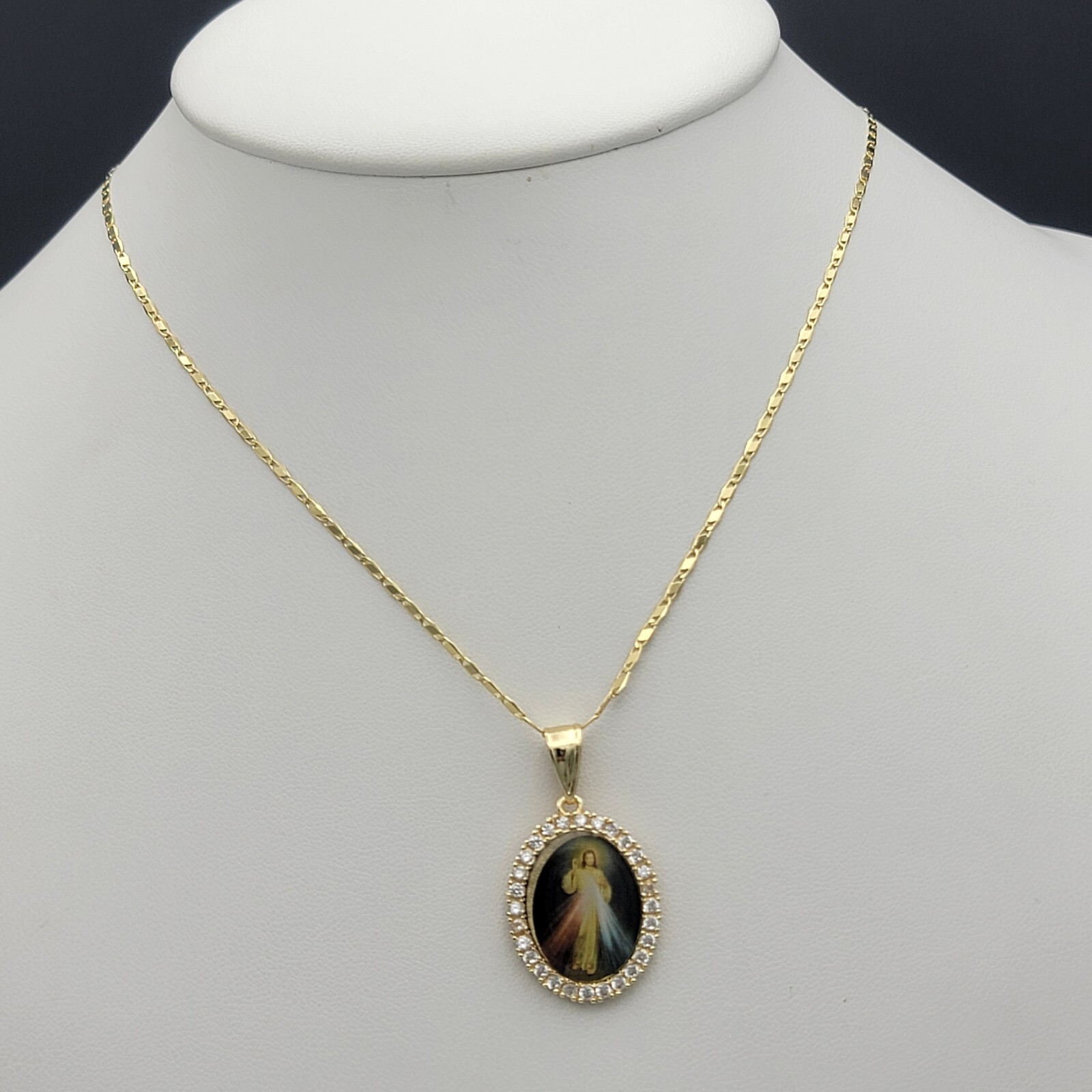 The Divine Mercy 14K Gold Plated Necklace – Pendant & Chain. Divina Misericordia