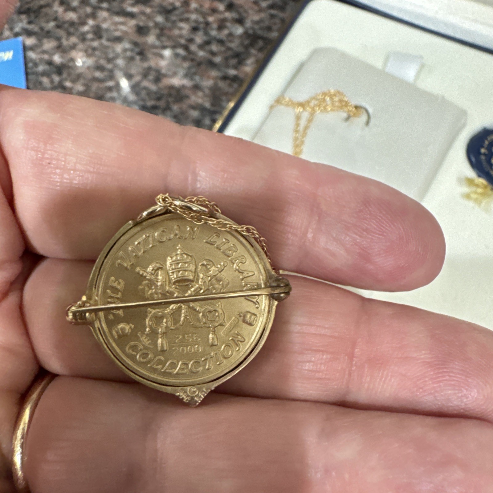 Vatican Collection Limited Edition, 1997 Nativity 14 Karat Gold And Diamond Pin