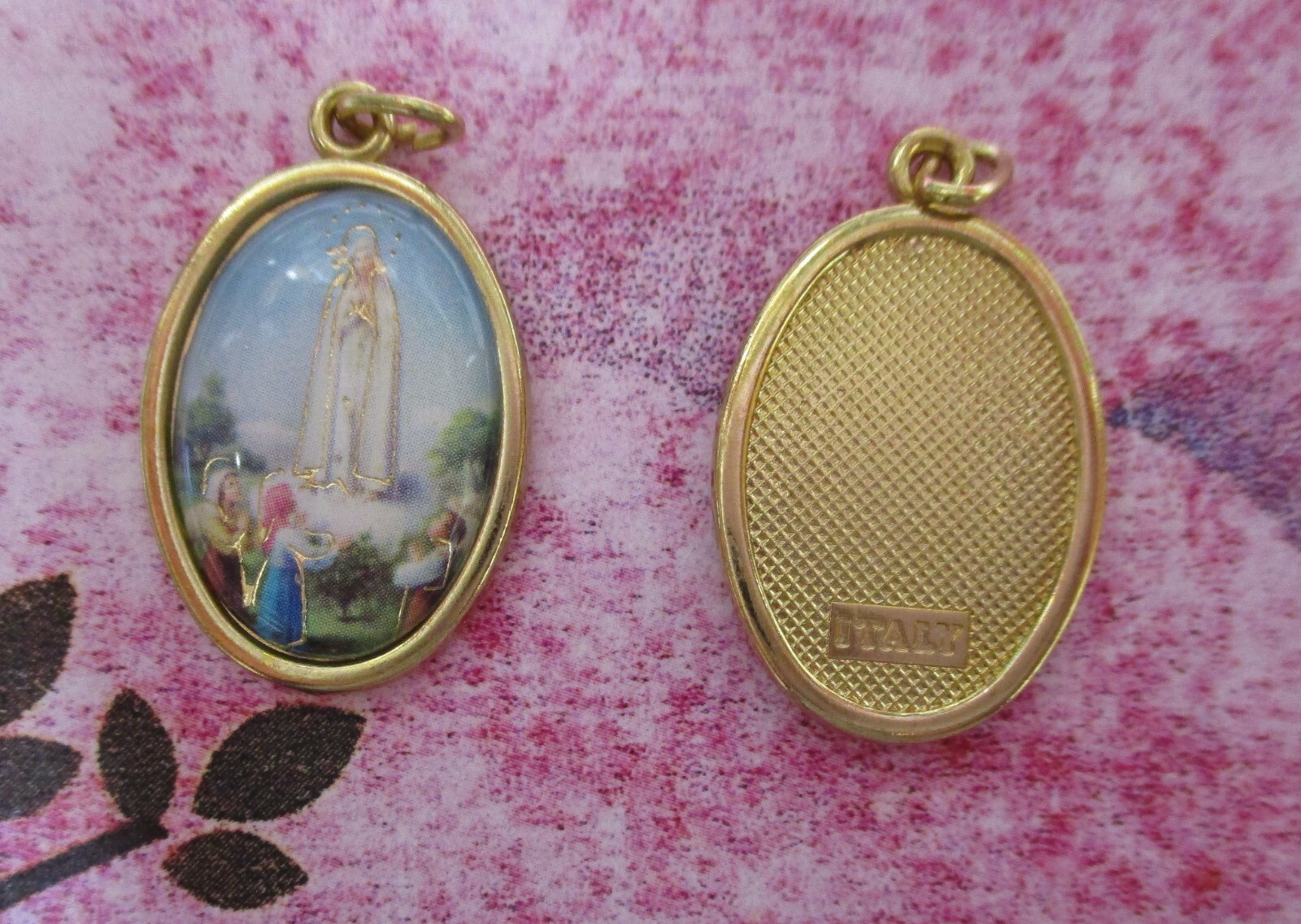 Our Lady of Fatima Italian 1 inch Gold Tone and Enameled – Medal