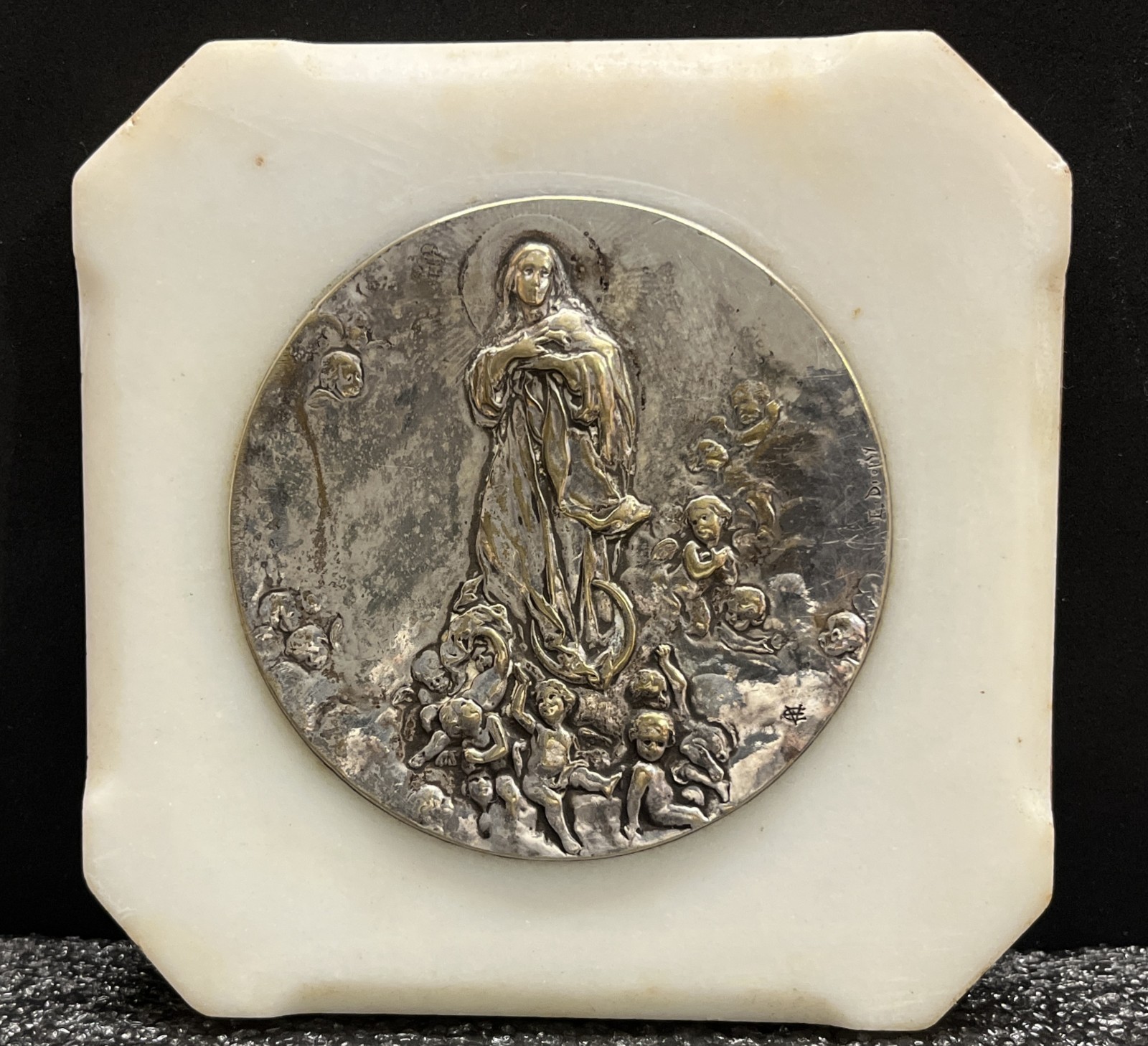 by Dropsy – France 1910´ Miraculous Virgin Mary and cherubs stand desk, marble