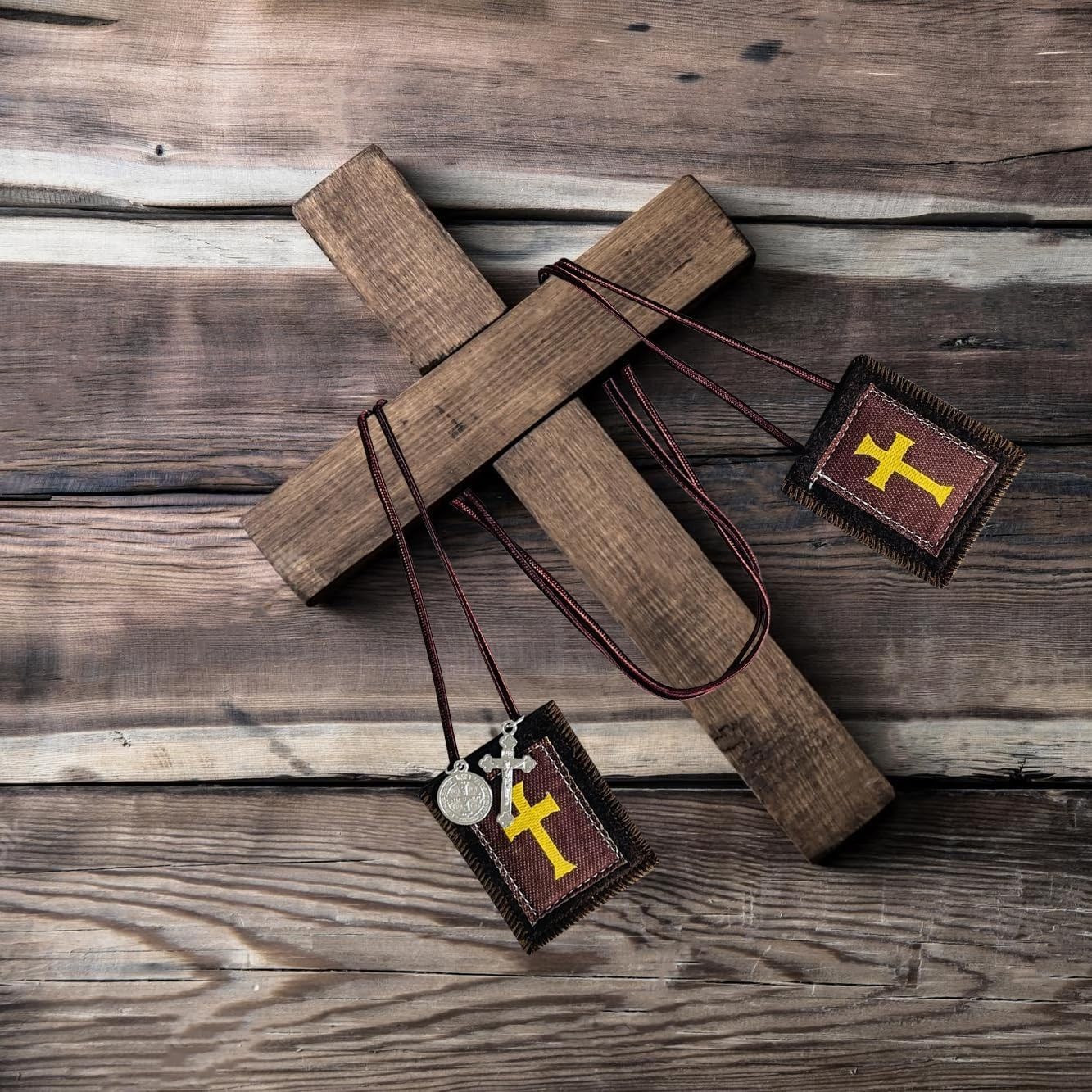Classic Brown Wool Scapular Set – Ideal Gift for First Communion & Confirmation