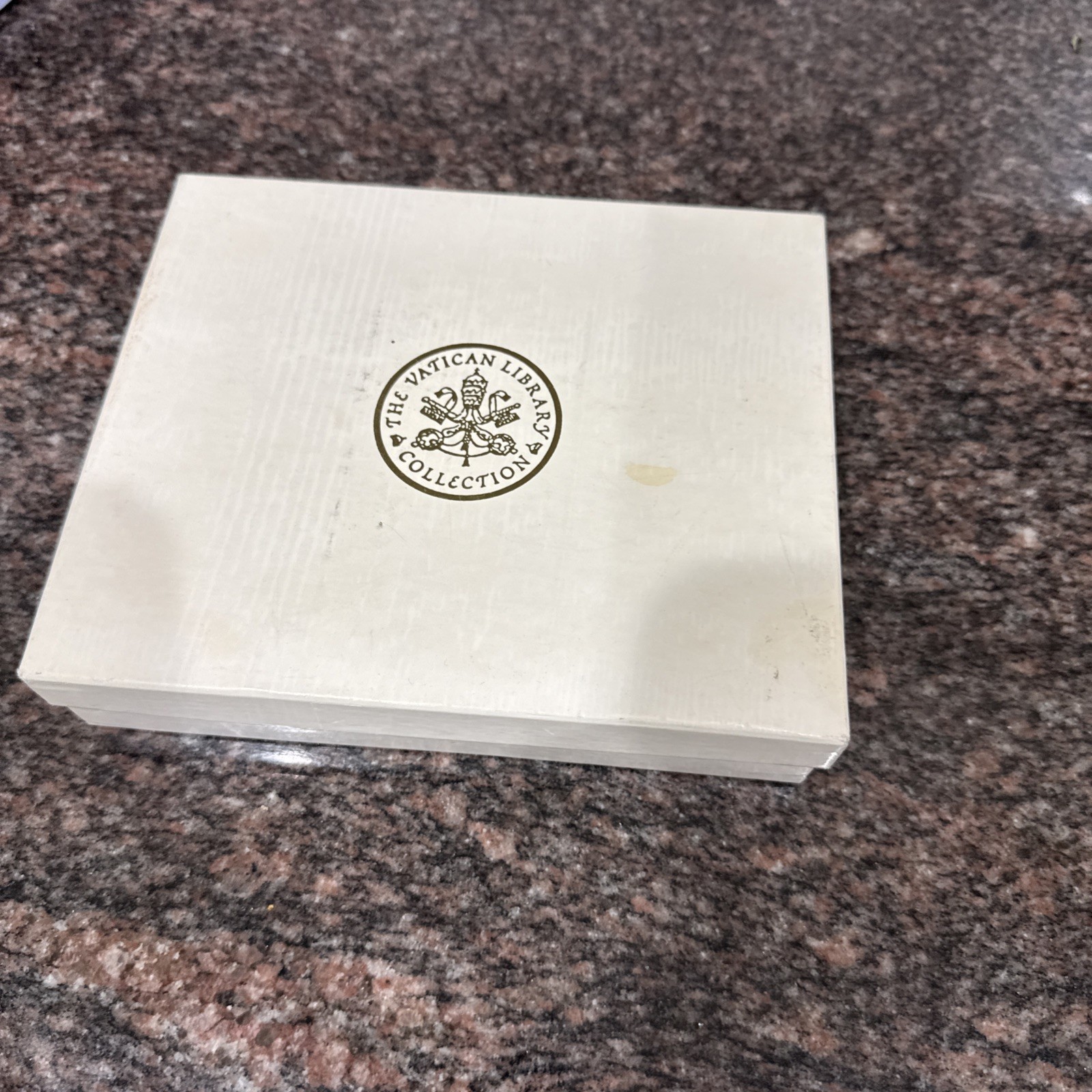 Vatican Collection Limited Edition, 1997 Nativity 14 Karat Gold And Diamond Pin