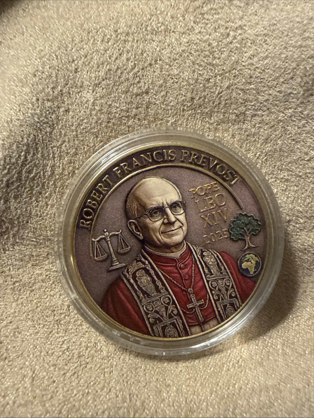 Colorful “Pope Leo VIX” Commemorative Coin