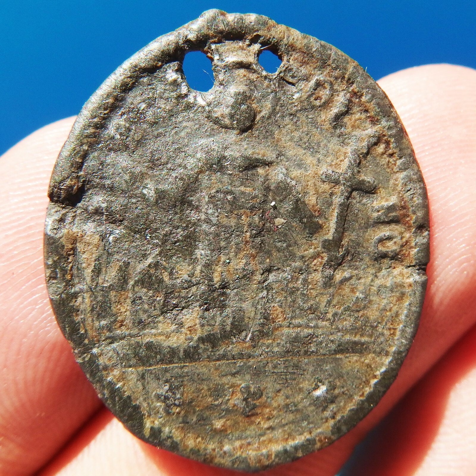 1600s UNKNOWN RELIGIOUS MEDAL FOUND † UNIDENTIFIED ICONOGRAPHY †