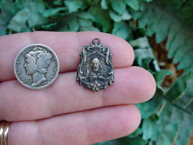 Vintage HMH Sterling silver CATHOLIC MEDAL – Sacred Heart of Jesus – Mary