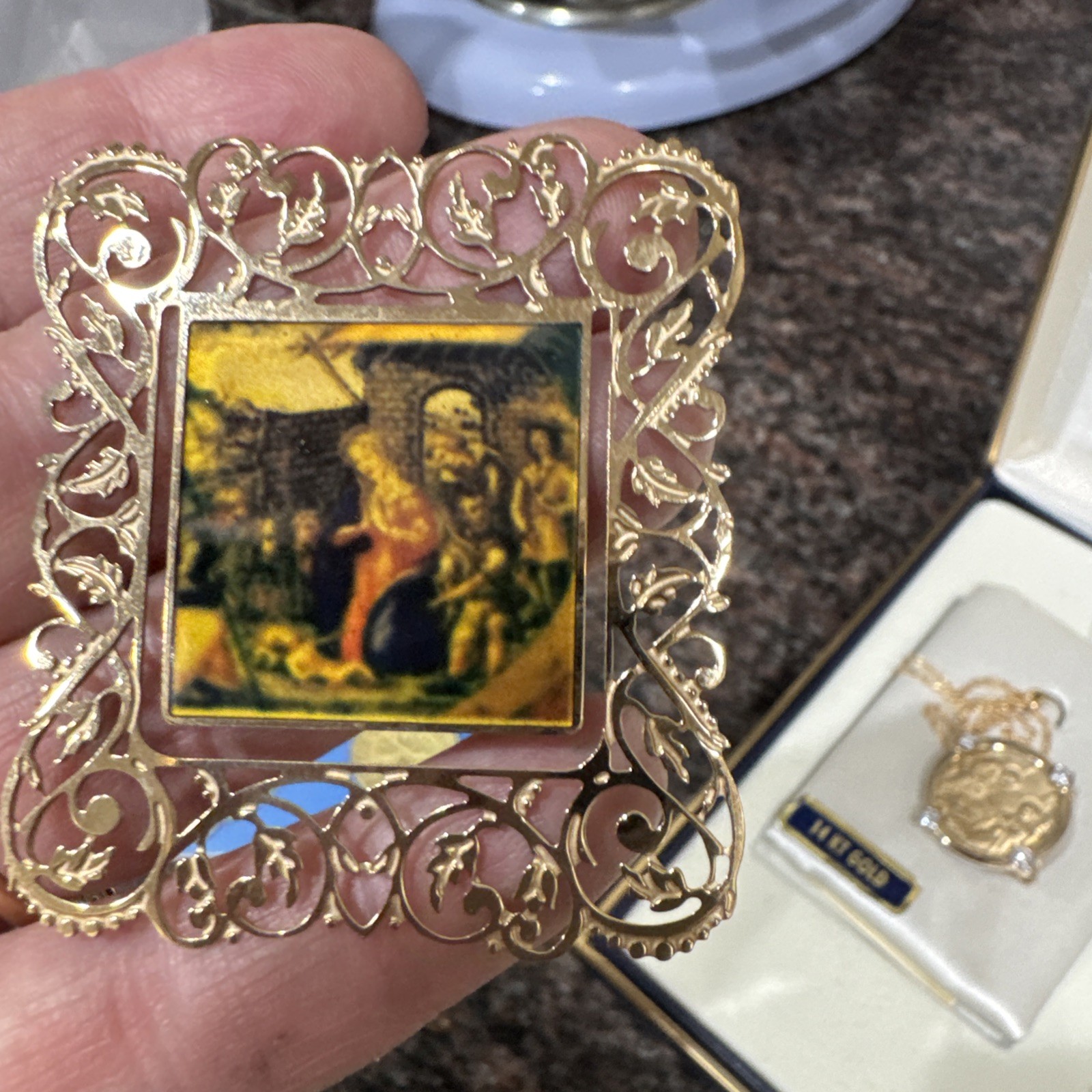 Vatican Collection Limited Edition, 1997 Nativity 14 Karat Gold And Diamond Pin