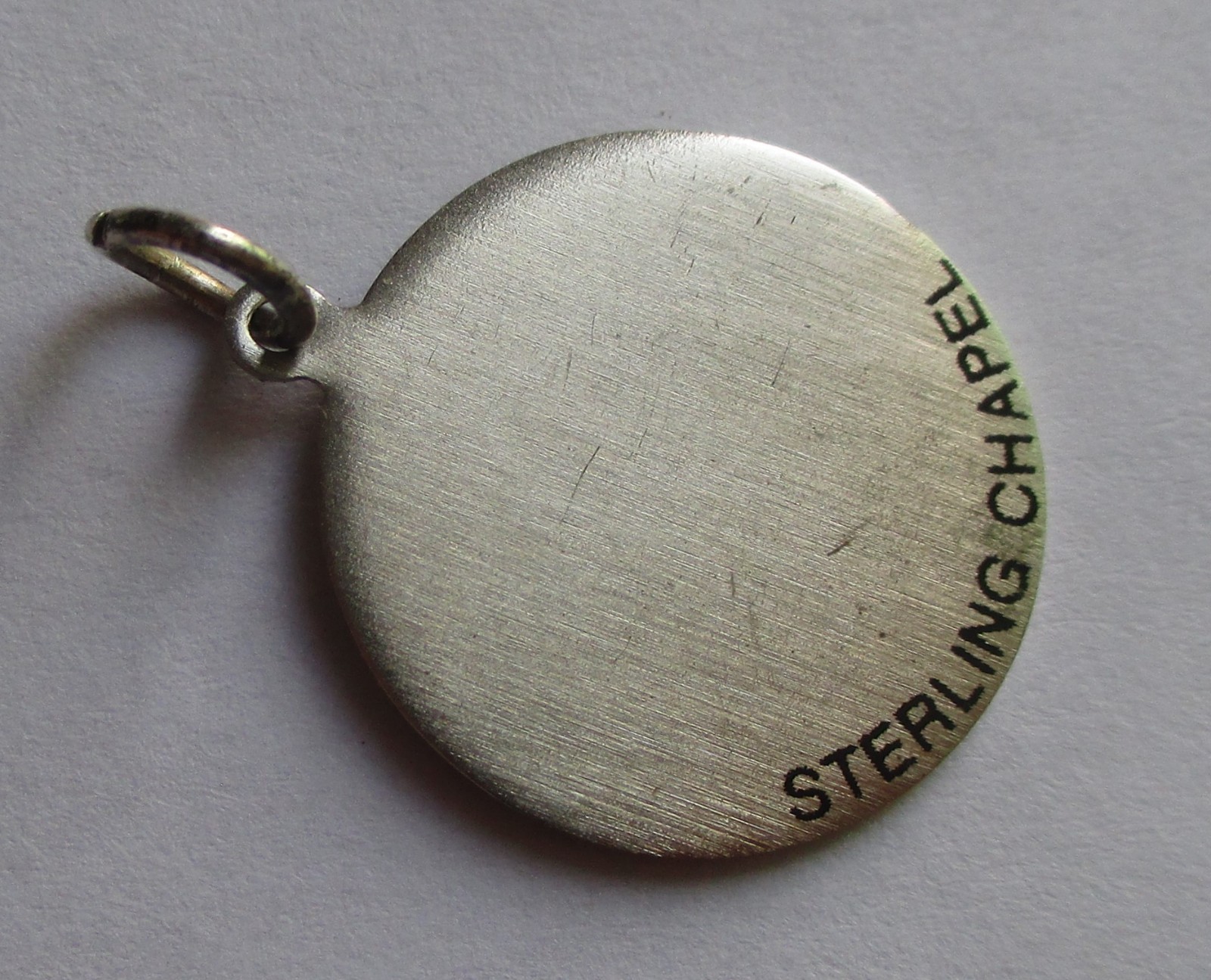 7/8in VINTAGE STERLING SILVER YELLOW ENAMEL SAINT CHRISTOPHER MEDAL PENDANT