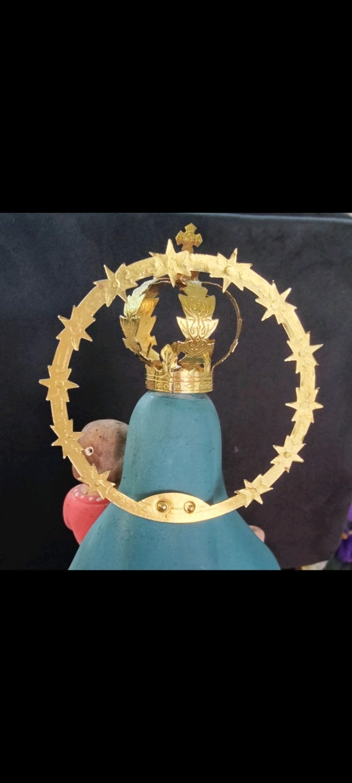 Set Of 2 Pieces Metal Crown 2 cms at base and Metal Halo 8 cms Diameter