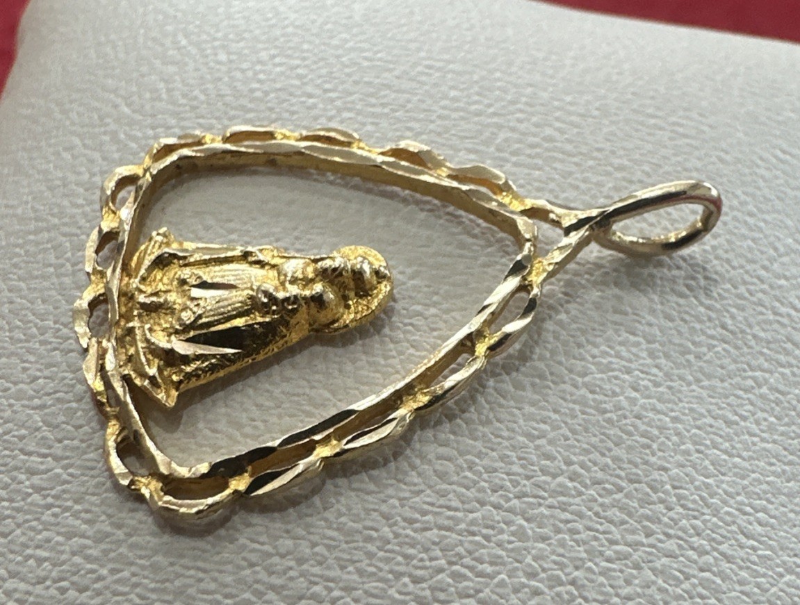 10 Karat Yellow Gold Virgen de Regla “Our Lady of Regla” Medal