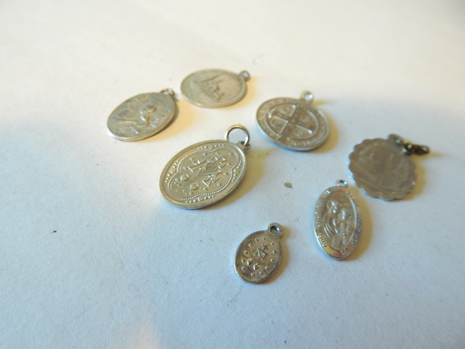 VTG 1950S 7 ALUMINUM CATHOLIC METALS SEE PICS VIRGIN MARYJESUS