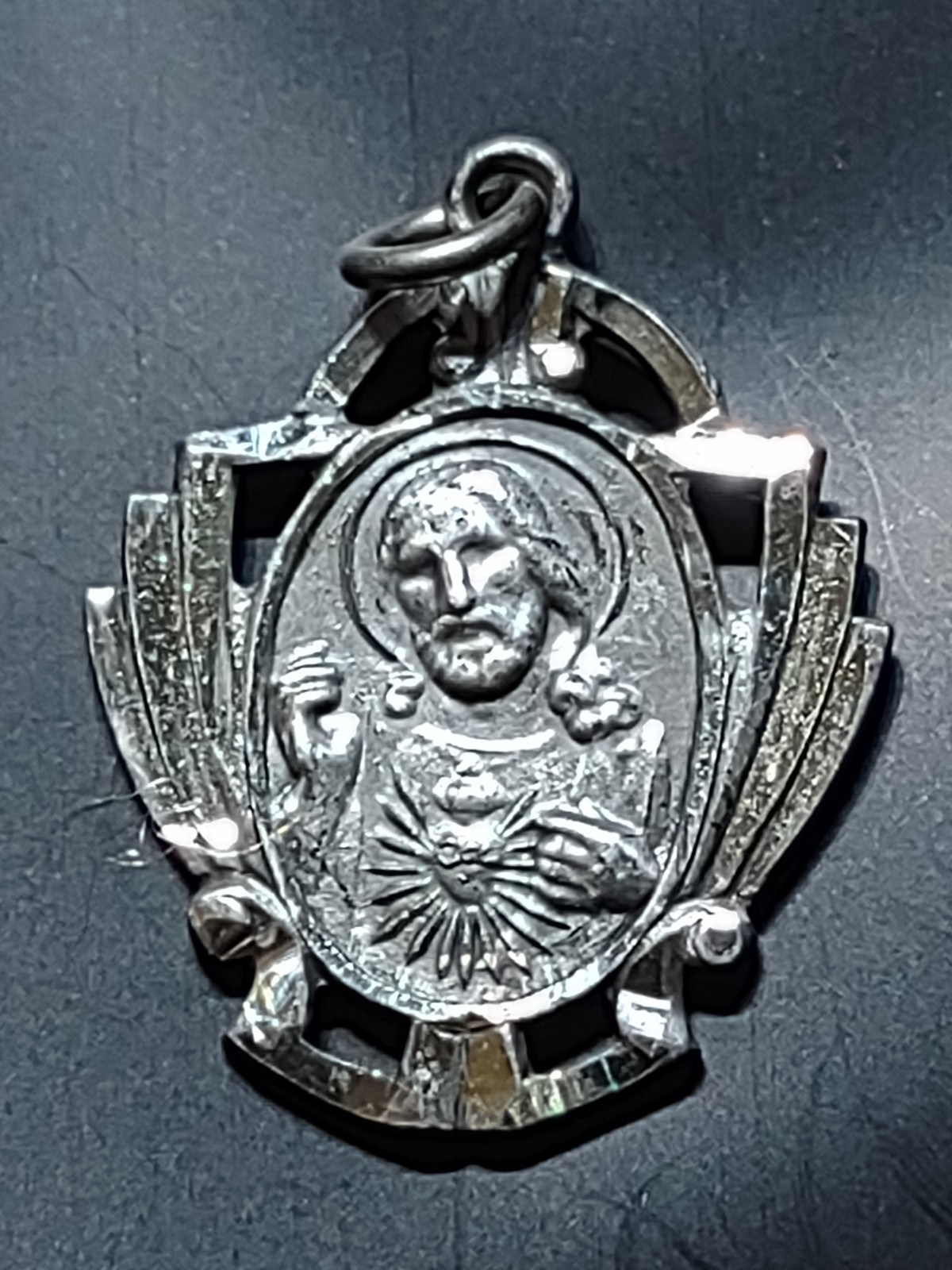 VINTAGE HMH STERLING SILVER SACRED HEART OF JESUS MEDAL 1″ TALL PENDANT